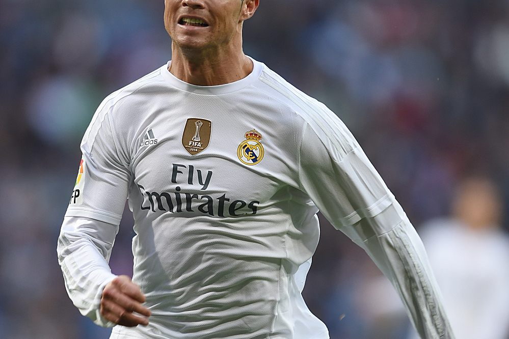 刘若钒本赛季从三镇自由身加盟海港，贡献5球6助攻（刘若钒本赛季以自由身从三镇转投海港，交出5球6助攻）