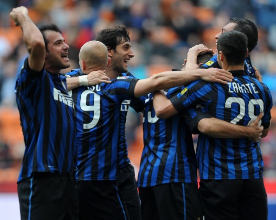 足球中超两场比赛因大雾暂停（受大雾影响，中超两场比赛暂停）