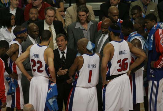 曼联欧联杯小组赛形势分析（曼联欧联杯小组赛局势解读）