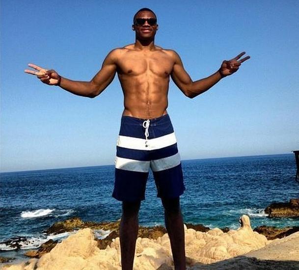 法媒：曼城、利物浦和热刺有意埃弗顿边锋恩迪亚耶（法媒：曼城、利物浦、热刺有意引进埃弗顿边锋恩迪亚耶）