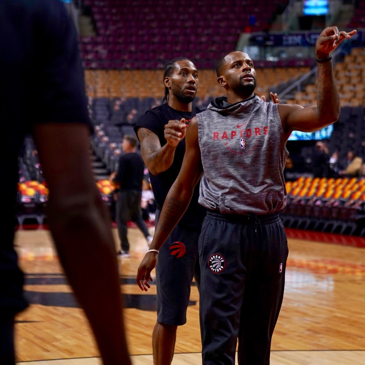 尤维斯塔比亚0比3负弗洛西诺内，阿巴特带队客场失利（尤维斯塔比亚客场0比3不敌弗洛西诺内，阿巴特率队告负）