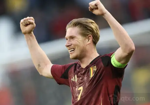 都体：阿切尔比、德弗赖和达米安将在赛季末合同到期后离队（都体：阿切尔比、德弗赖、达米安合同将于赛季末到期，三人届时离队）