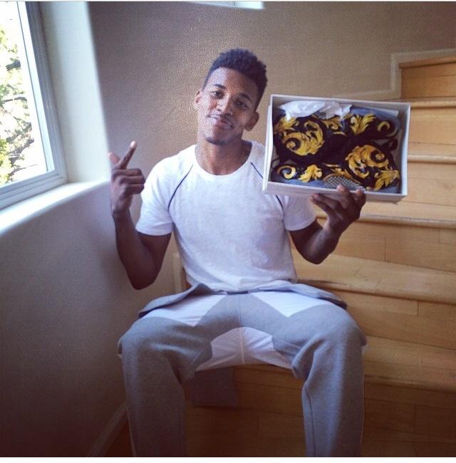 凯恩加盟拜仁后欧冠30场24球，同期仅有姆巴佩进球数与他持平（加盟拜仁后，凯恩欧冠30战轰入24球，同期仅姆巴佩可与之并列）